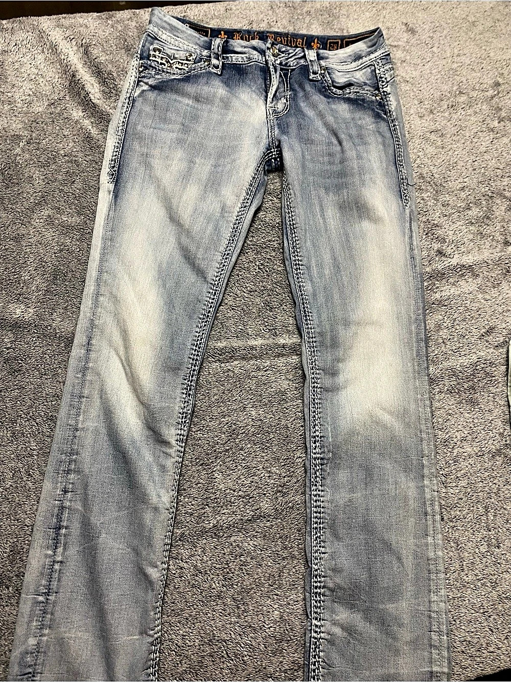 Rock Revival Women's straight leg Jeans in Blue